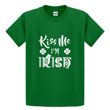 Youth Kiss Me I'm Irish Kids T-shirt