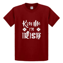 Youth Kiss Me I'm Irish Kids T-shirt